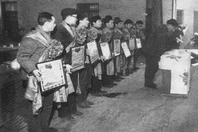 【60年专栏】william威廉中文官网首届科技大会召开